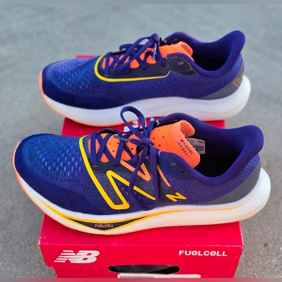 Men's New Balance FuelCell Rebel v3- Victory Blue (M 9.5/W11.5) - Picture 4 of 7